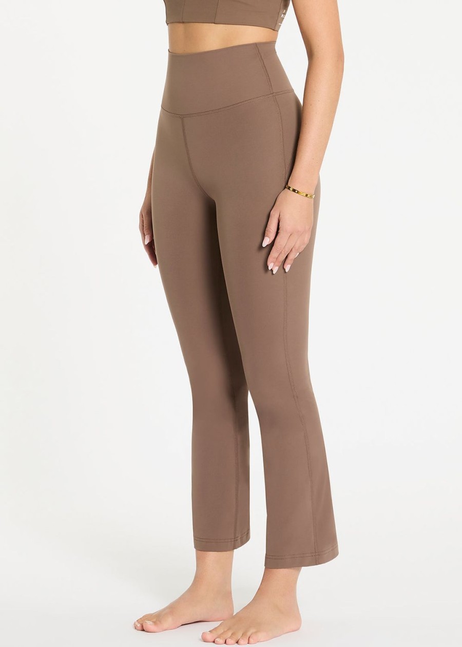 Leggings NIMBLE | In Motion Cropped Flare Pant